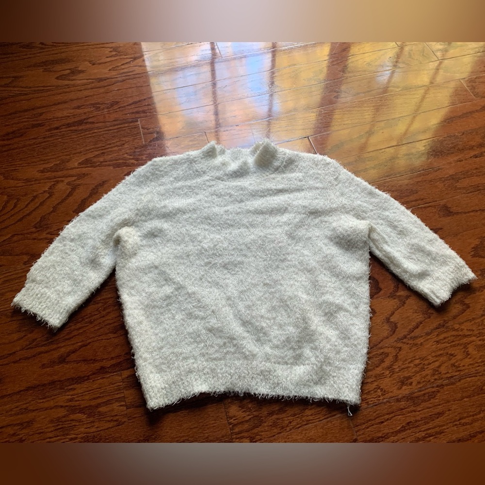 T/O Sweater Women’s Crop Sweater Size L